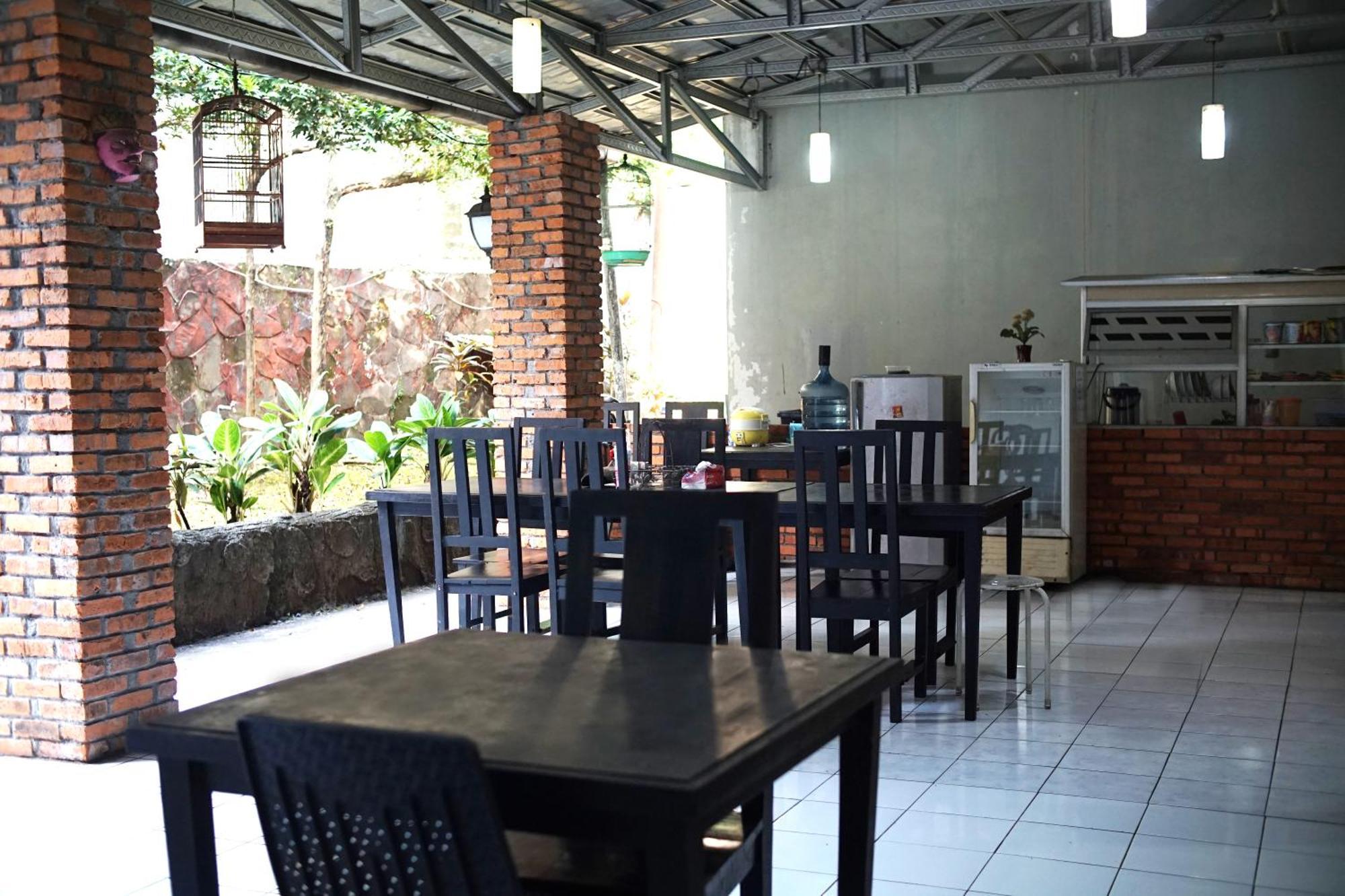 Ruang Tidur At Dpalma Bogor Exterior foto